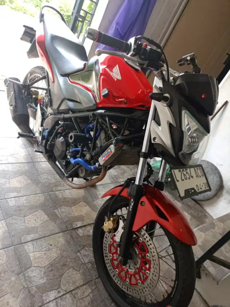 Cb 150R StreetFire DOHC 2014