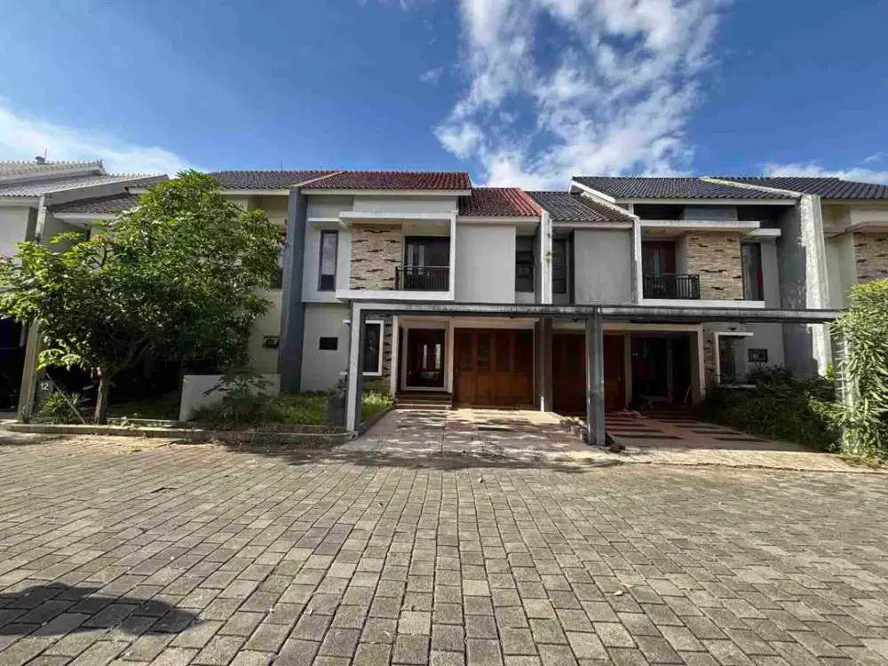 Dijual Rumah Murah 2 lantai  Cluster Elite di Colomadu Solobarat