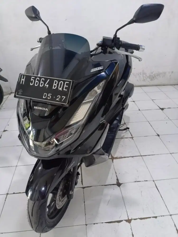 PCX 22 hitam ABS