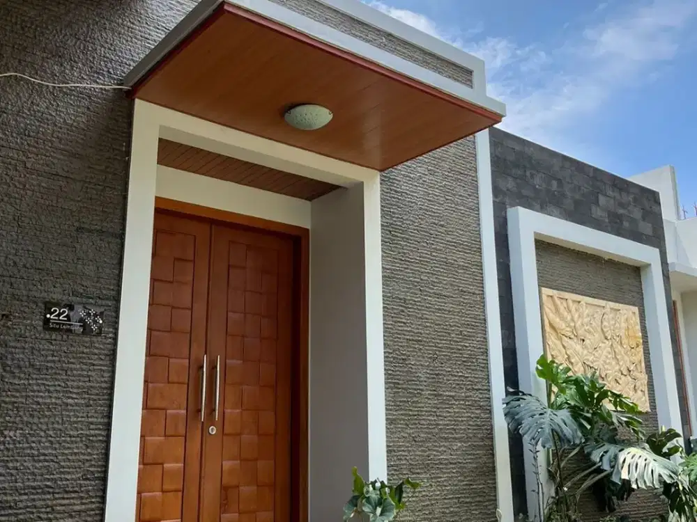 Dijual Rumah Siap Huni dekat Taman Budaya& Golf Center Sentul City