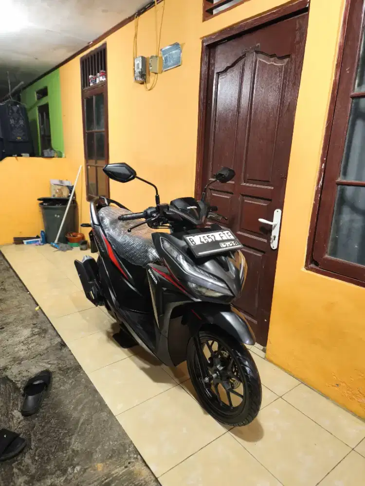 Bissmillah dijual motor Honda Vario LED new 125cc 2018 istimewa