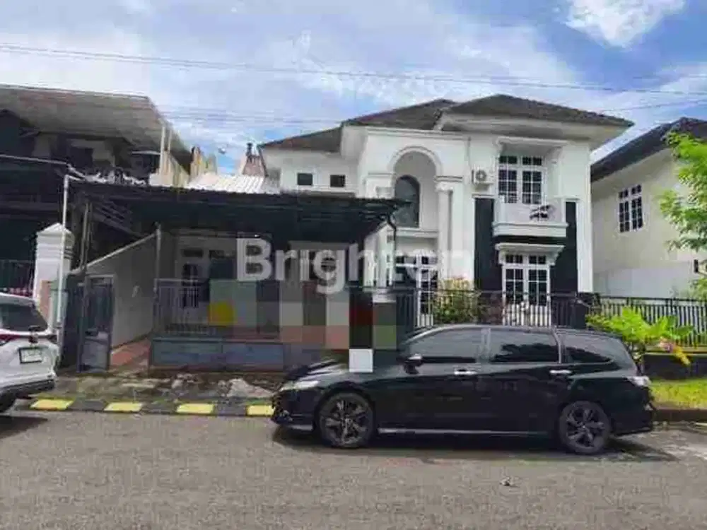 DIJUAL RUMAH BESAR SEMIFURNISH TENGAH KOTA LOKASI DALAM PERUMAHAN BALIKPAPAN BARU AMAN NYAMAN HARGA NEGO