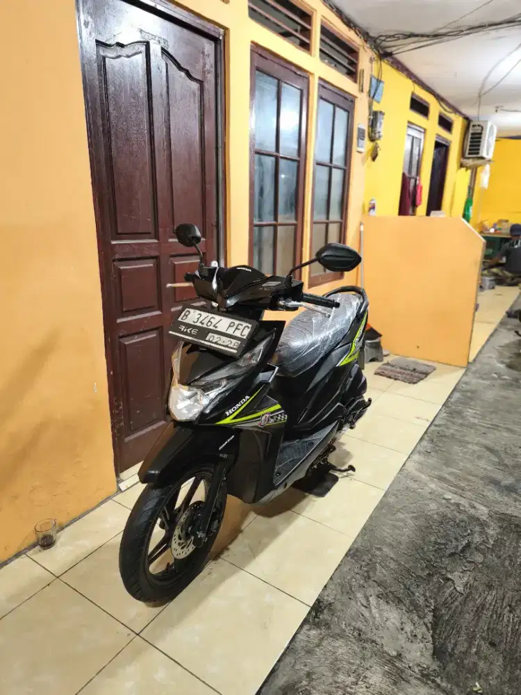 Bissmillah dijual motor Honda beat eco 2018 istimewa