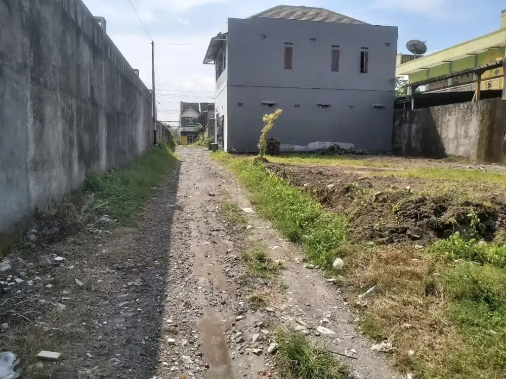 Tanah Dijual Timur Kampus UPN, Cocok Dibangun Kost Ekslusif Luas 226m