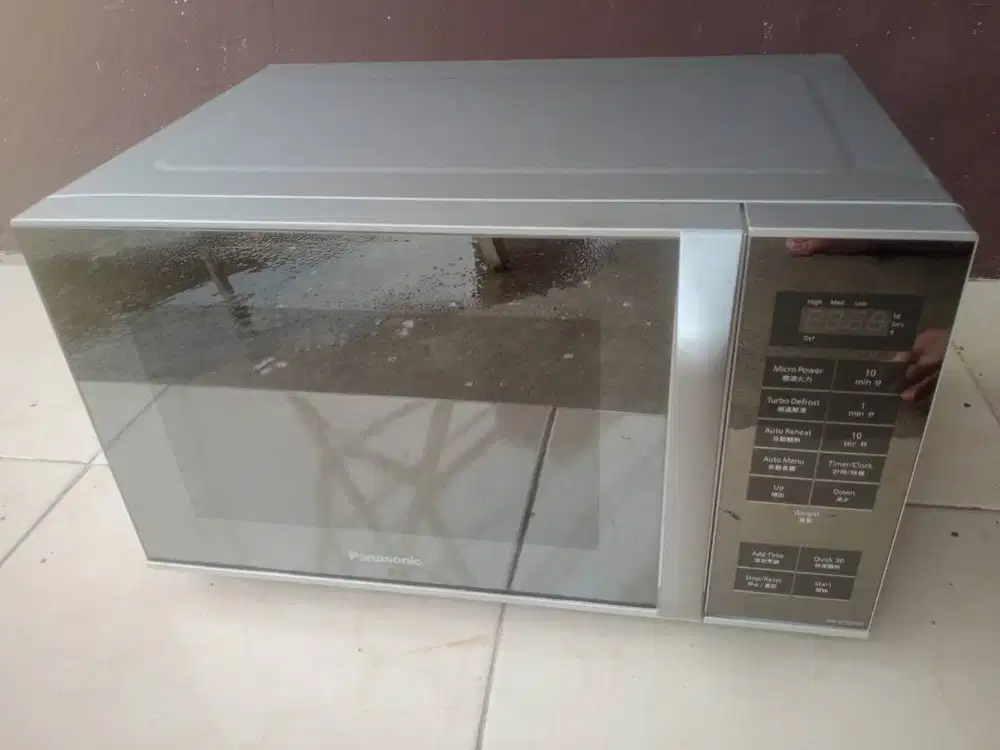 Microwave Panasonic NN-ST32HM