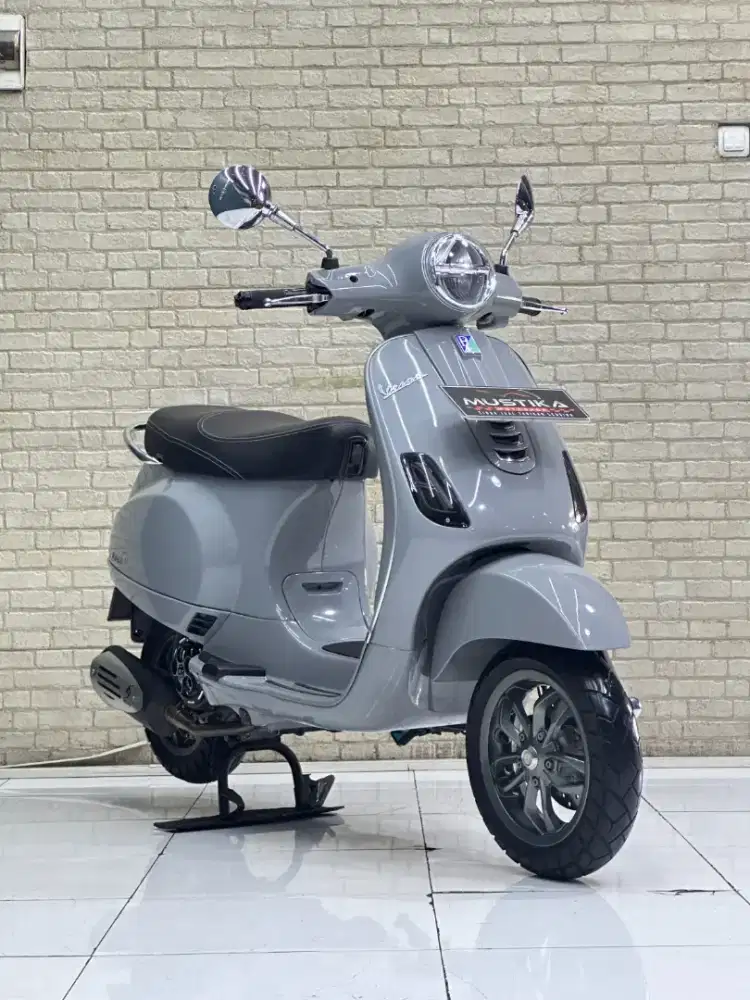 VESPA LX125 IGET 2023 - Chintia Mustika