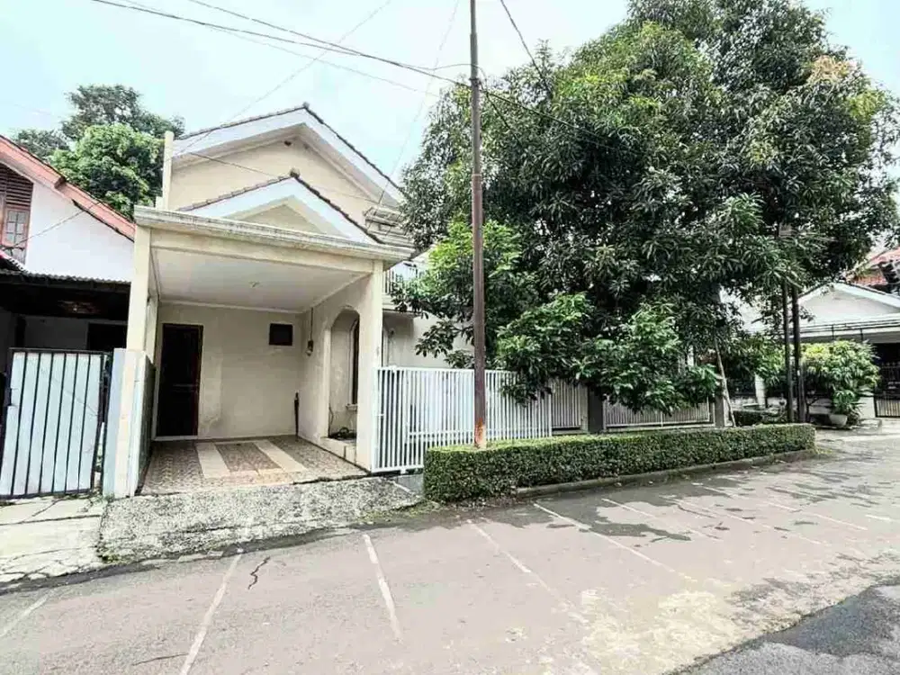 Dijual cepat rumah hoek harga miring di Bintaro