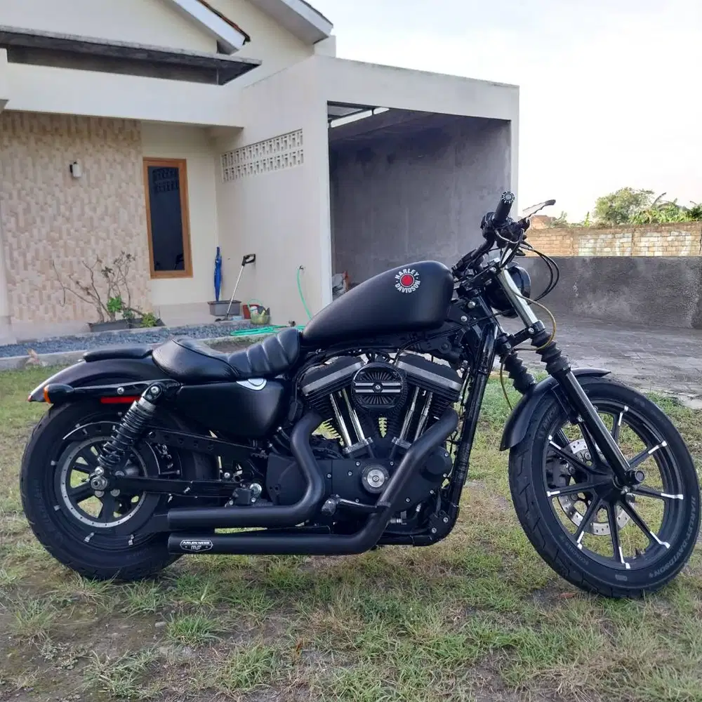 Harley DAVIDSON 2016 SPORSTER 883 iron odo 6.* miles