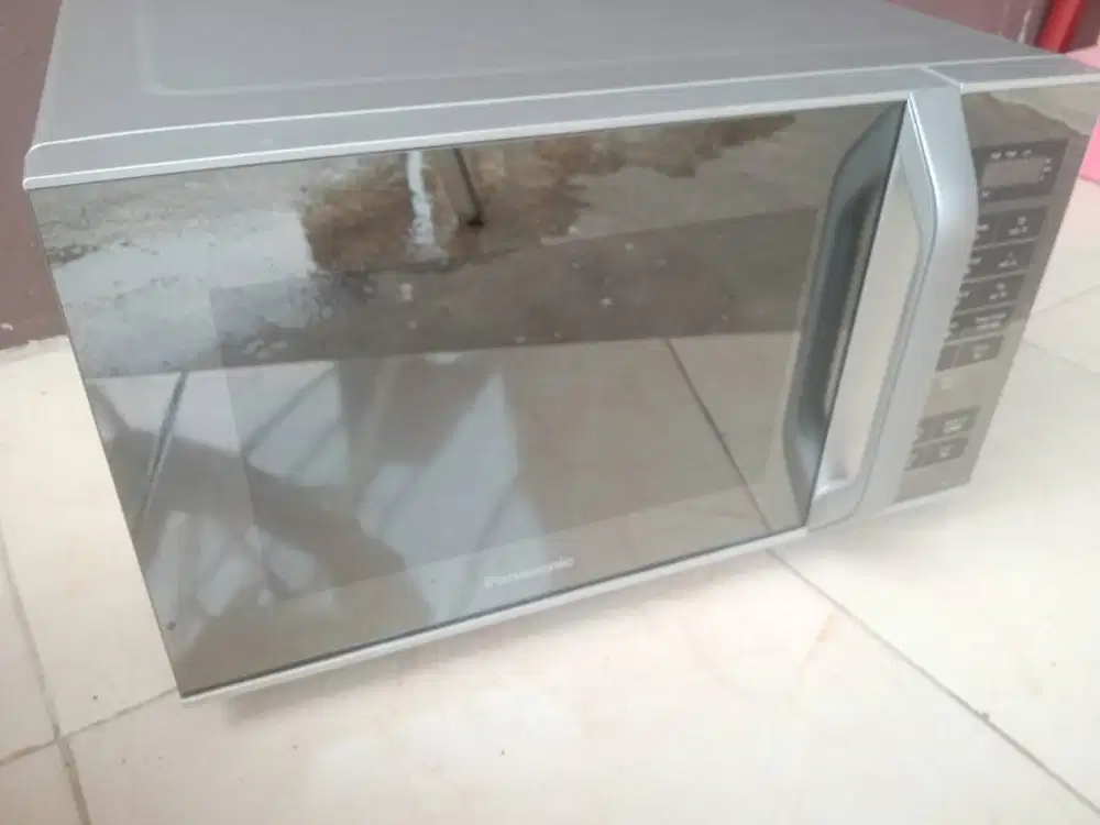 Microwave Kondisi Sangat Mulus