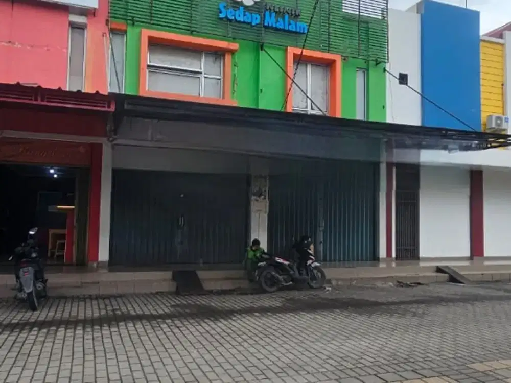 Dijual Ruko Gandeng 2,5 Lantai di Harapan Indah, Bekasi.