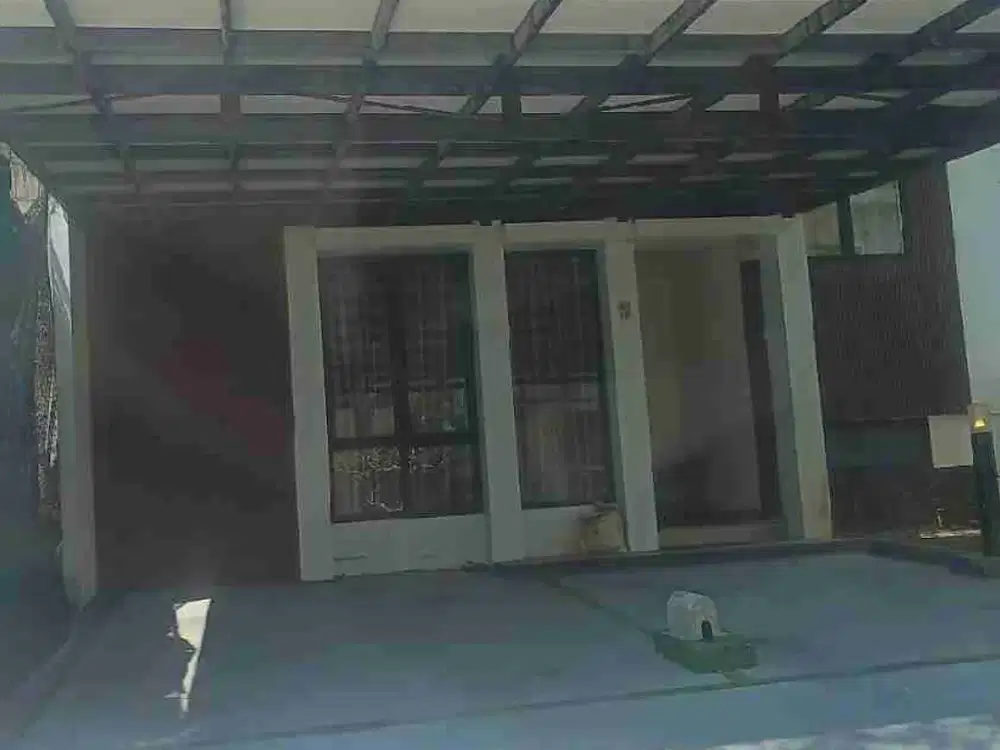 DIJUAL RUMAH FULLFURNISH TENGAH KOTA BERNUANSA MINIMALIS LOKASI DALAM PERUMAHAN GRANDCITY AMAN NYAMAN HARGA NEGO