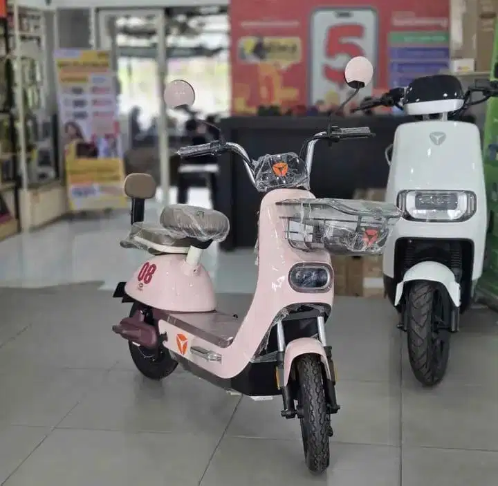 Yadea  GC 10 Bisa kredit