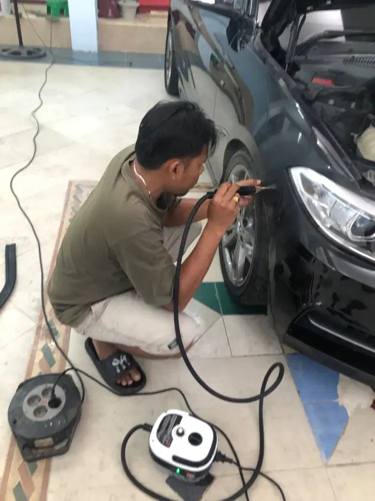 Teknisi poles mobil ,anti karat,dan ppf