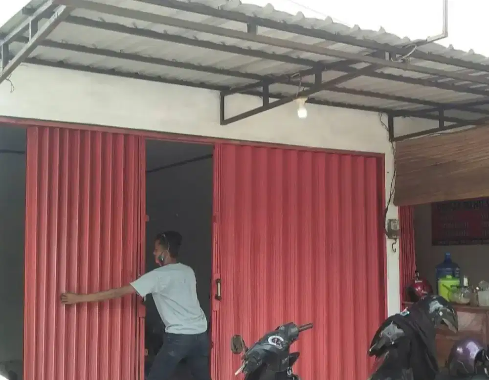 Service folding gate / service roling door