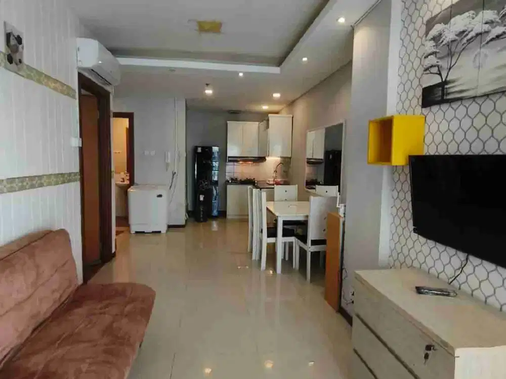 Disewakan kondominium atas mall 2BR furnish hrga rendah