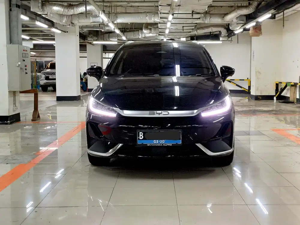 BYD M6 Superior Ev At 2024 7 Saeter Captain Seet