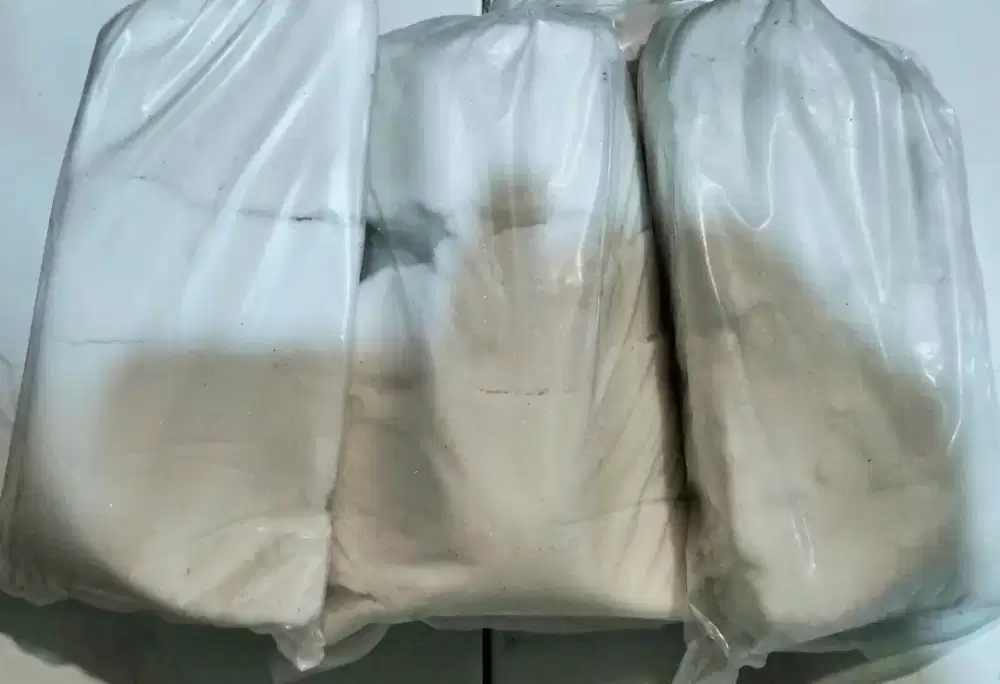 bubuk pemutih ajaib
sudah terbukti keampuhannya
bisa untuk 
Segala hal