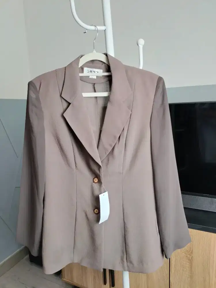 BLEZER BUY 1 GET 1 FREE