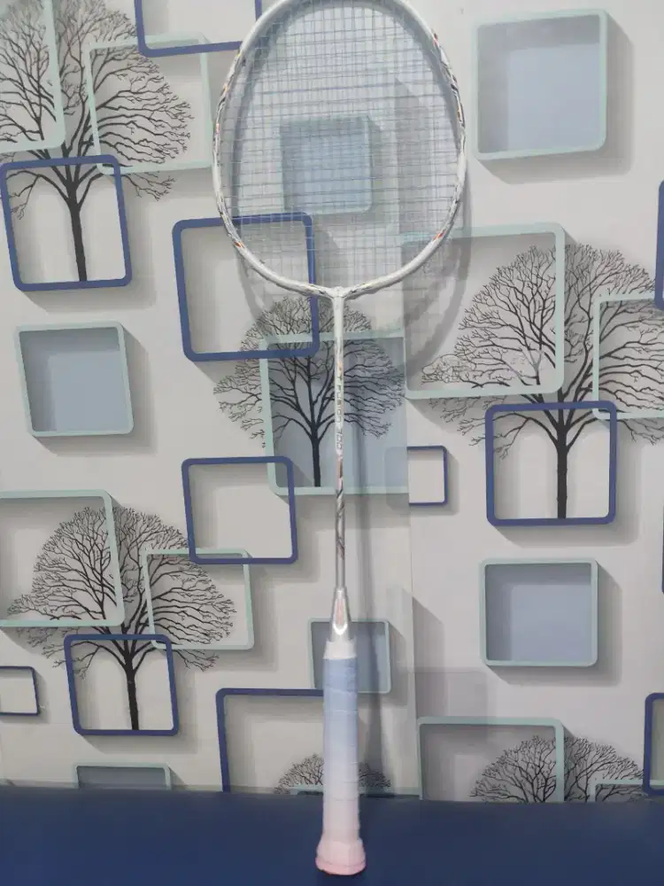 RAKET BADMINTON HUNDRED