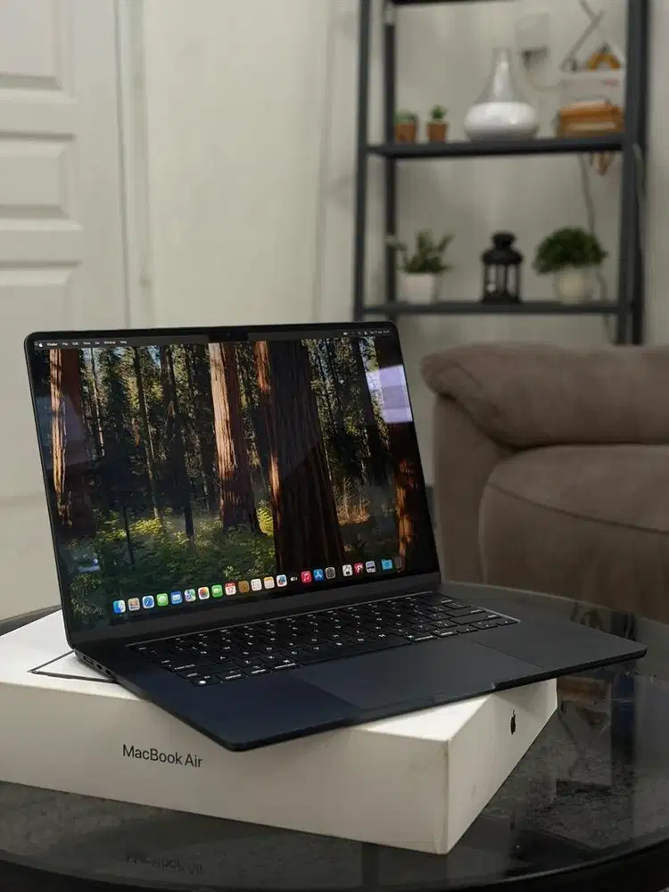 MacBook Air M2 15inch Midnight 8/256 Fullset