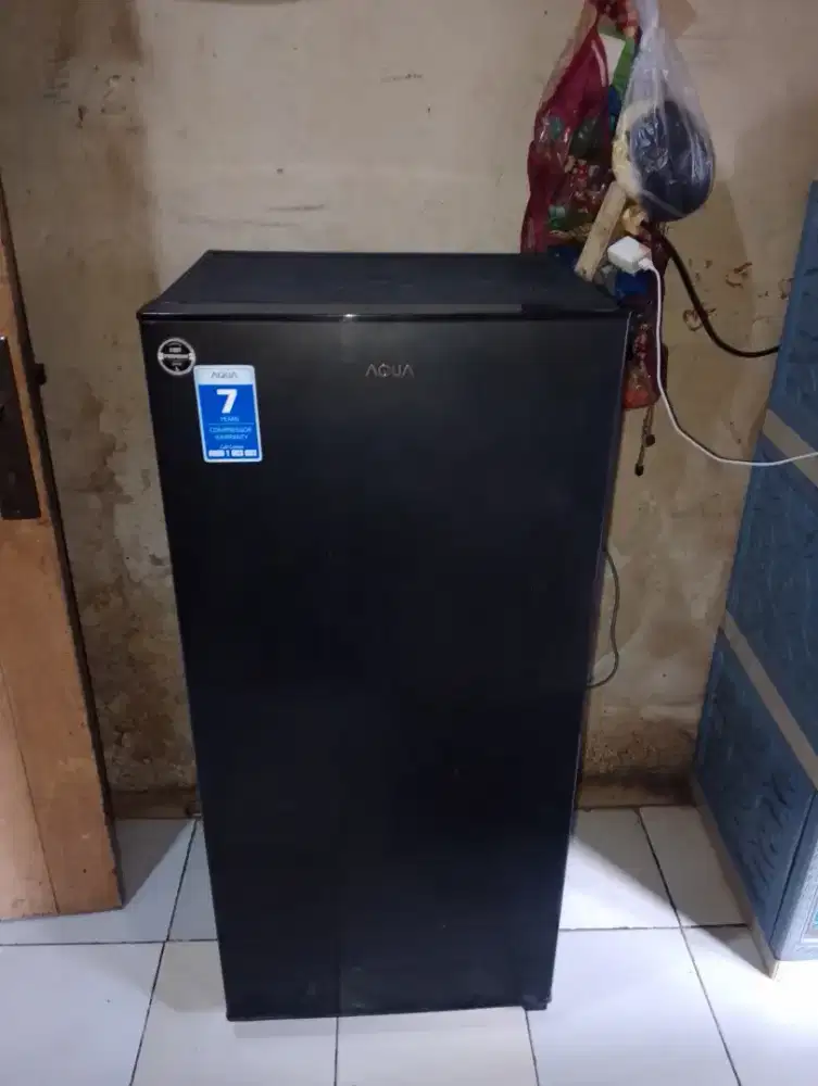 Kulkas Aqua 1 pintu normal