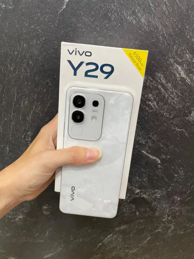 Vivo Y29 6/128GB Second Like New Masih Garansi Panjang