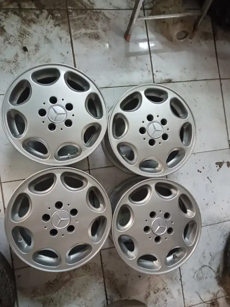 Velg mercy/Mercedes R 15