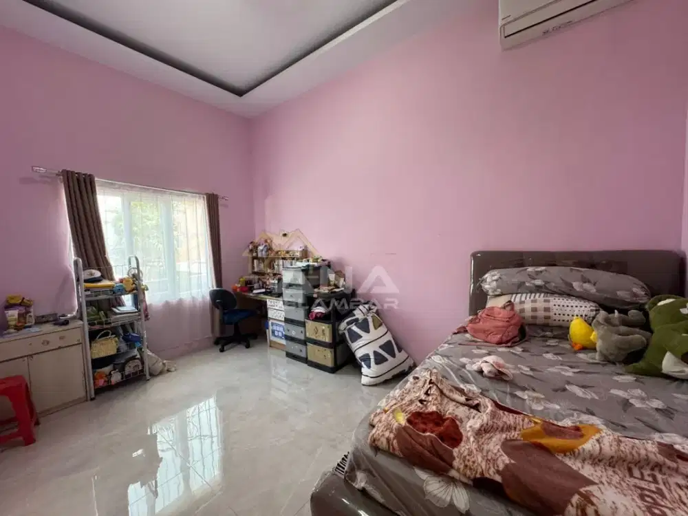 ANA RUMAH SEMI FURNISHED UK 9X15M DI KOMP KAVLING POLRI JELAMBAR kb