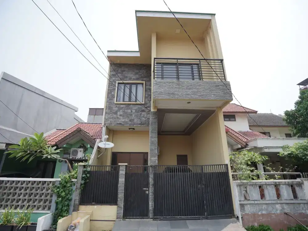 Jual Rumah SHM 2 Lantai Akses Dekat Stasiun Cakung Harga Nego J-19298