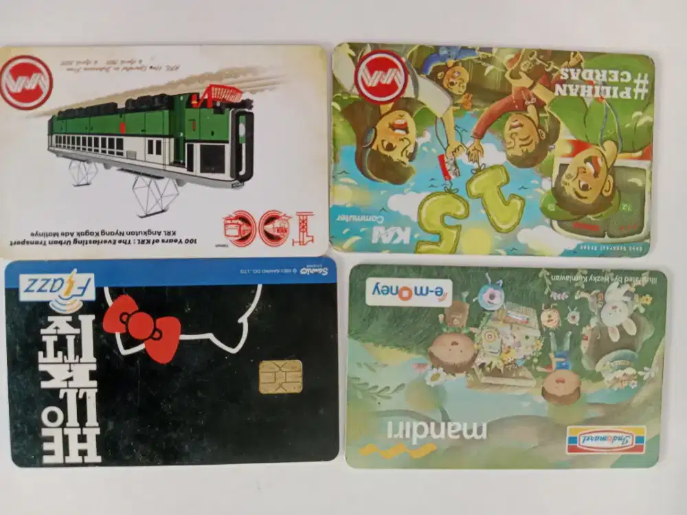 Kartu E toll dan kartu kereta api