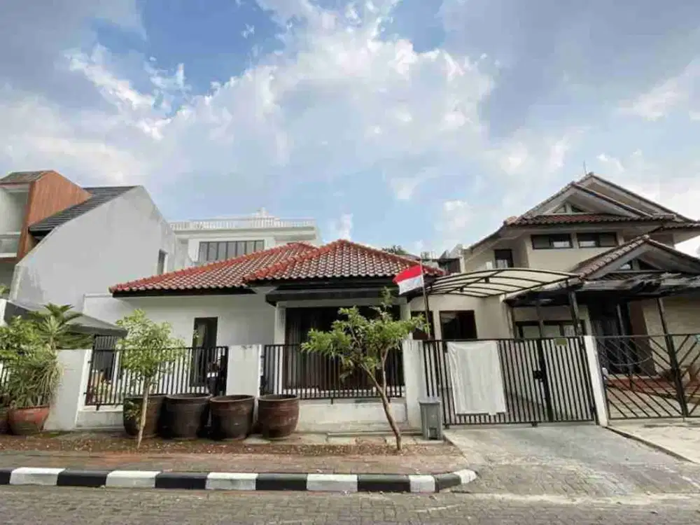 Dijual rumah asri lokasi bagus di Cinere