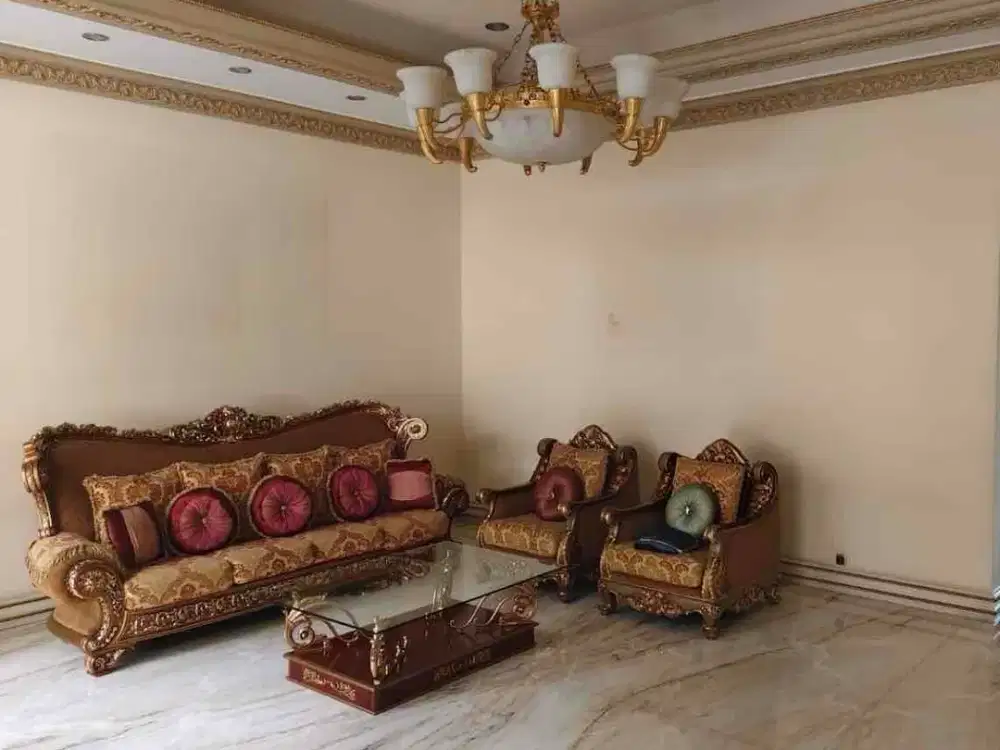 2 lantai Classic furnish mewah Dharmahusada Indah dkt Kertajaya Indah & Galaxy Mall