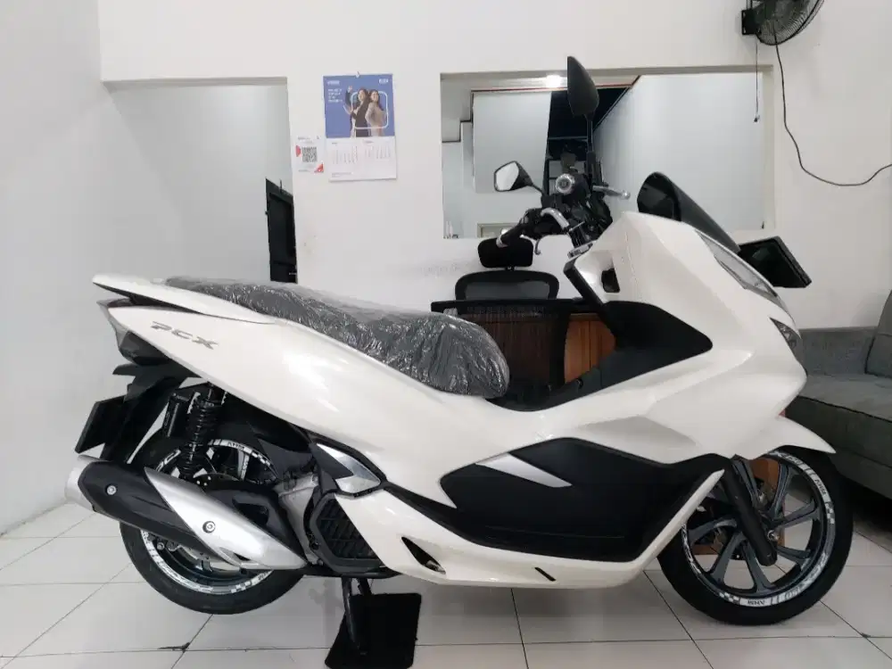 HONDA PCX 150 2020 B JAKARTA TIMUR