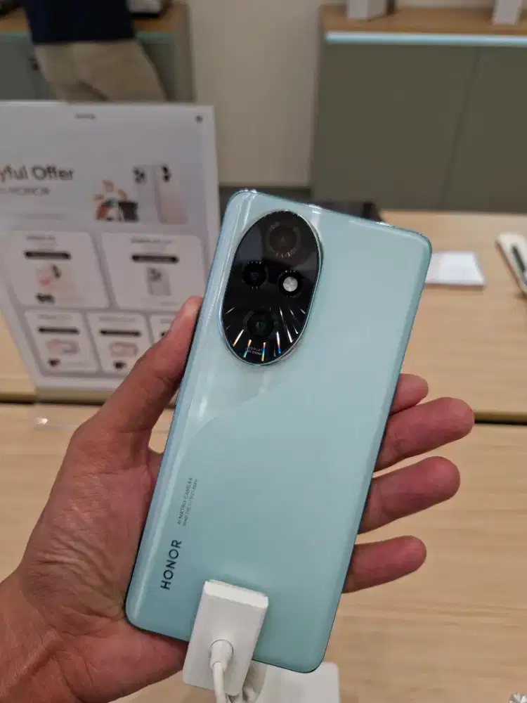 Honor 200 pro 12/512