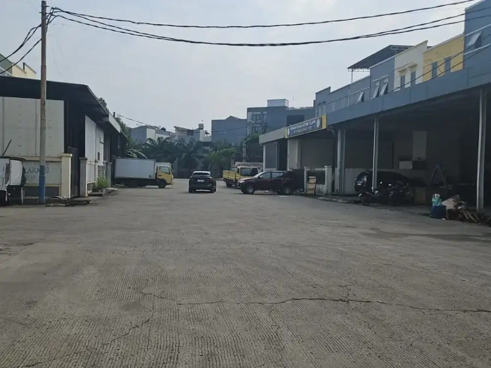 Bangunan Komersil Gudang Bonus Office Lokasi Elang Laut Pantai Indah Kapuk