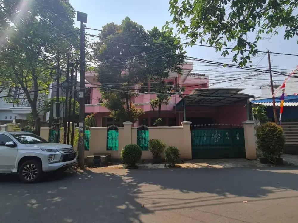 Dijual Rumah Siap Huni 2 Lantai Luas di Jl. Pendidikan Duren Sawit Jakarta Timur