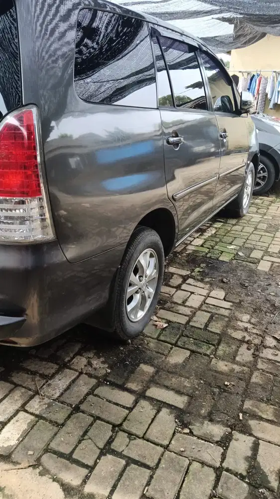 Toyota Kijang Innova 2009 Bensin
