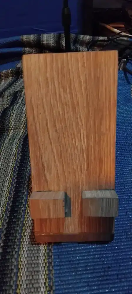 Holder untuk Meja Kantor