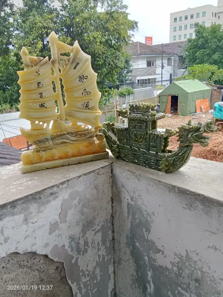 2 kapal batu giok asli borongan semuanya