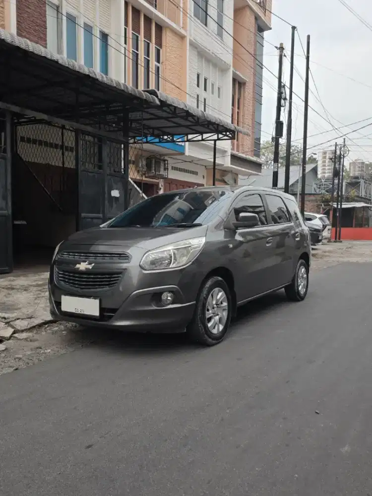 Chevrolet Spin Diesel LT 1.3 2013