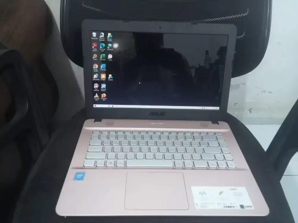 Laptop Asus model X441M