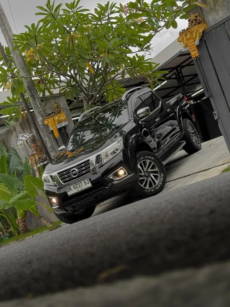Nissan Navara VL AT 2015 Low Kilometer Asli Bali Bisa TT Mobil Lain