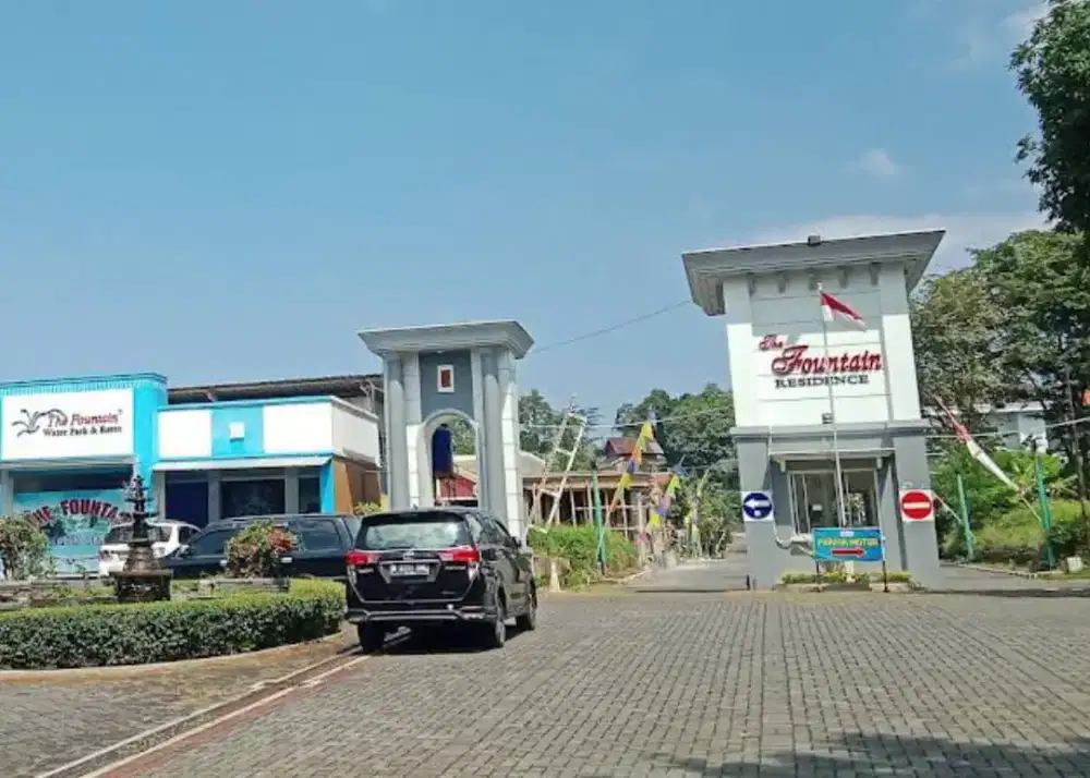 Murah jual cepat rumah mewah 2 lantai akses lebar ungaran timur