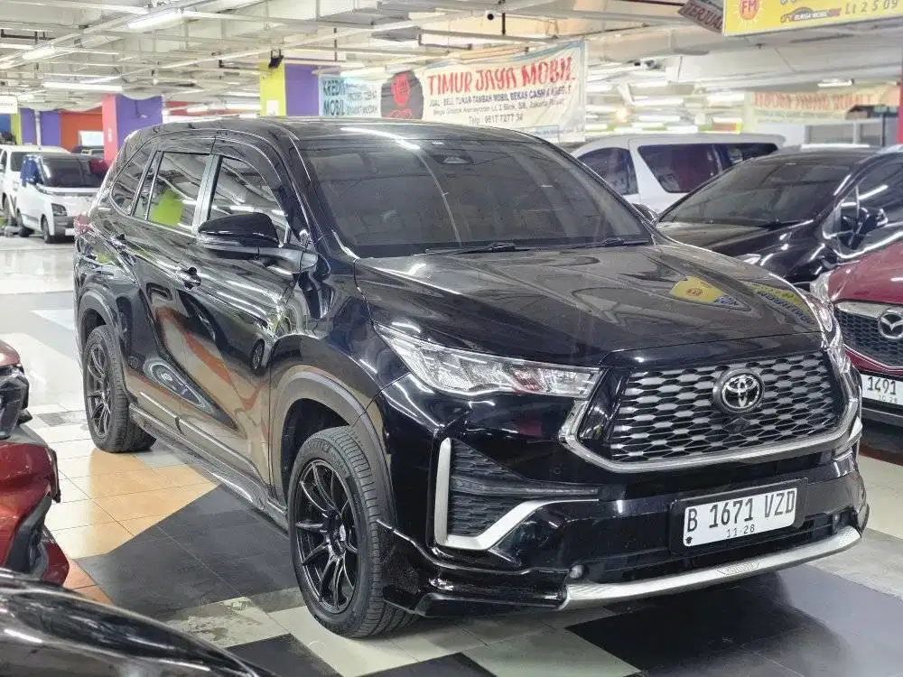 Toyota Innova Zenix Q modellista Hybird 2023 Hitam