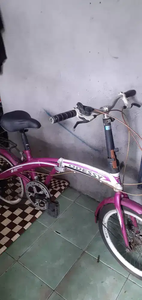sepeda lipat ukuran 20 merk odessy