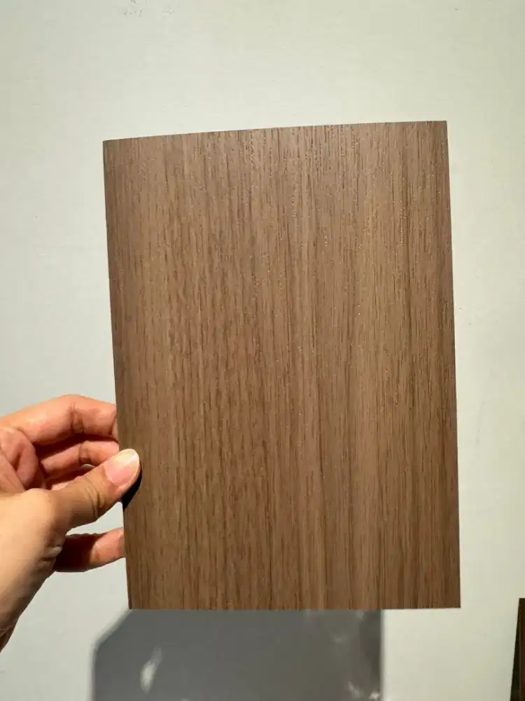 Kenek tukang interior