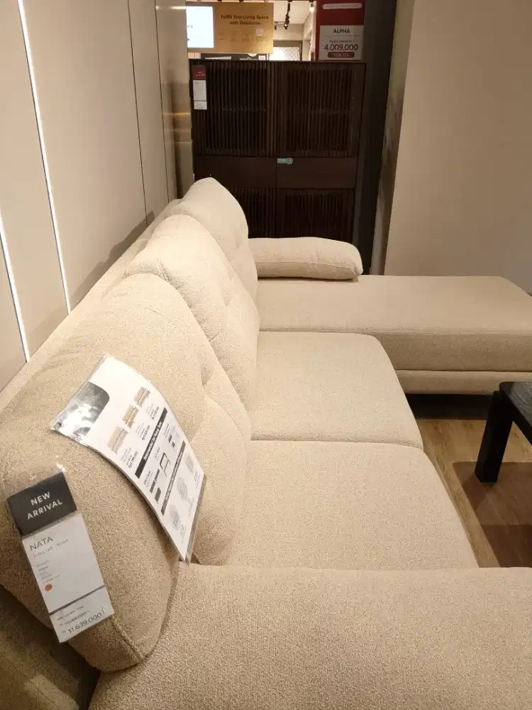 KREDIT NATA SOFA L KIRI - BROWN