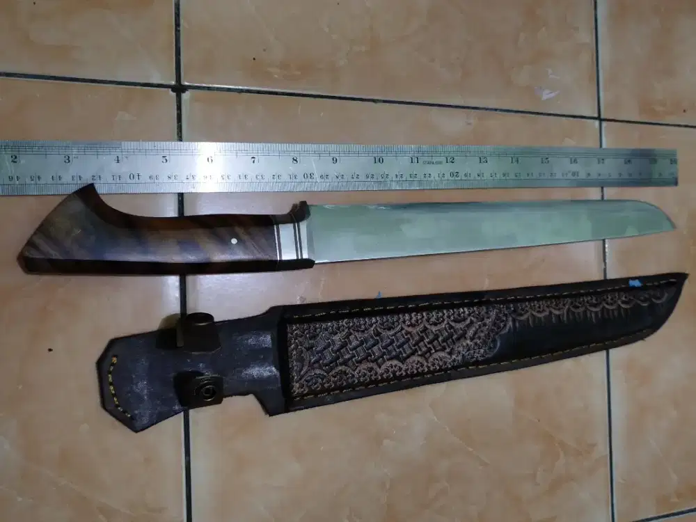 Pisau sembelih tajam