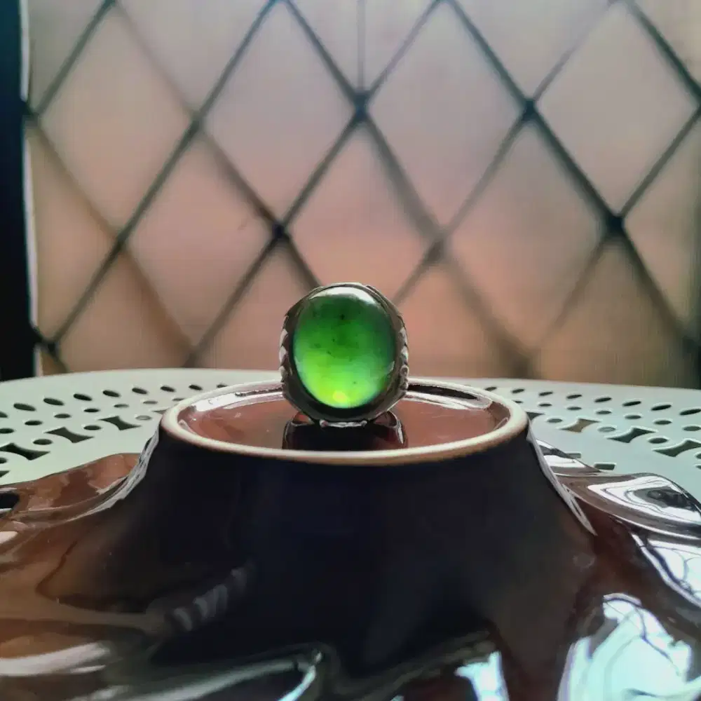 Batu ijo - (hijau botol )