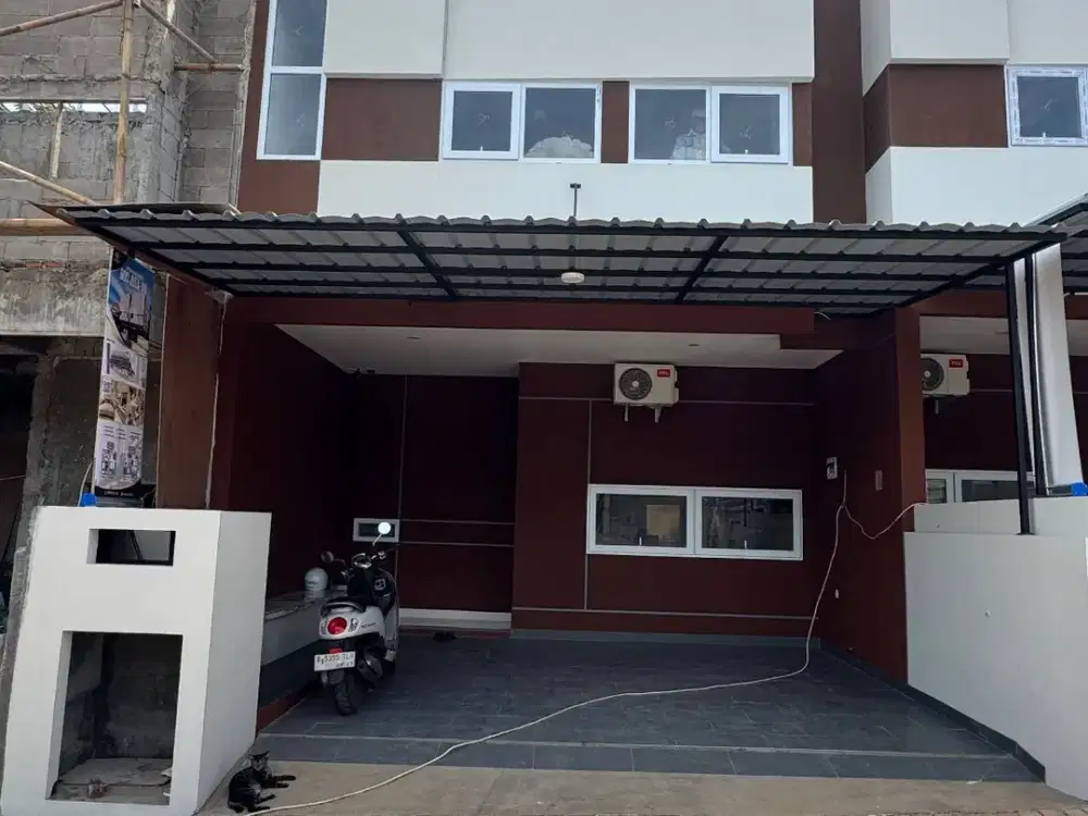 Town house 600 meter ke pintu toll limo depok